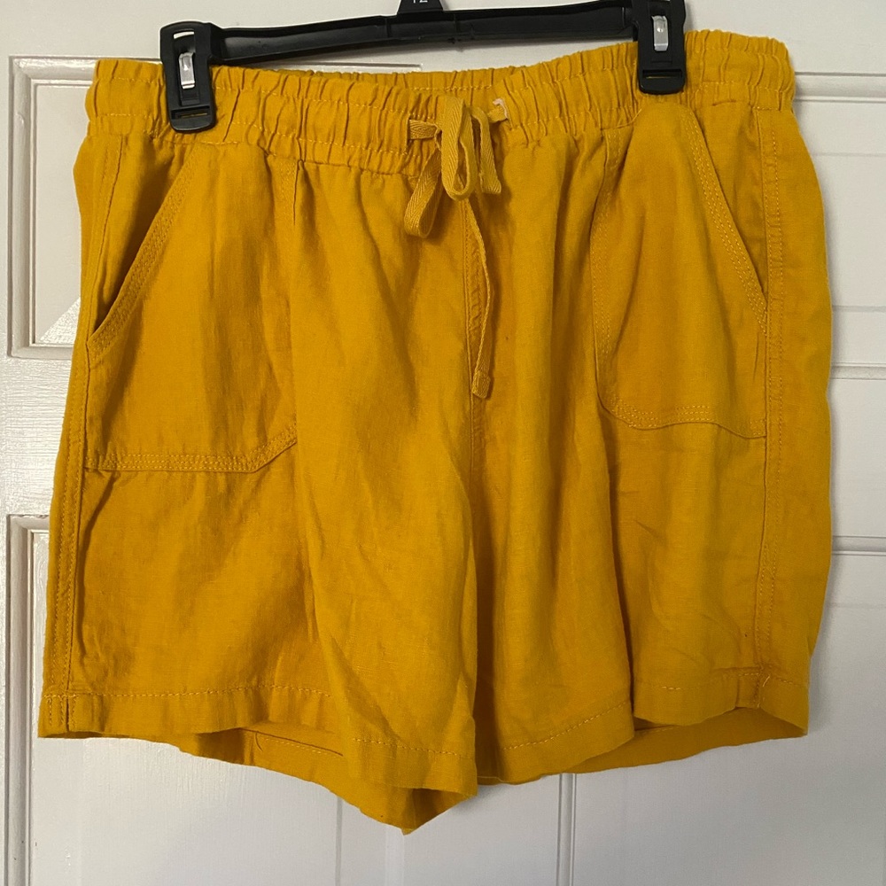 NWT Yellow Flowy Shorts